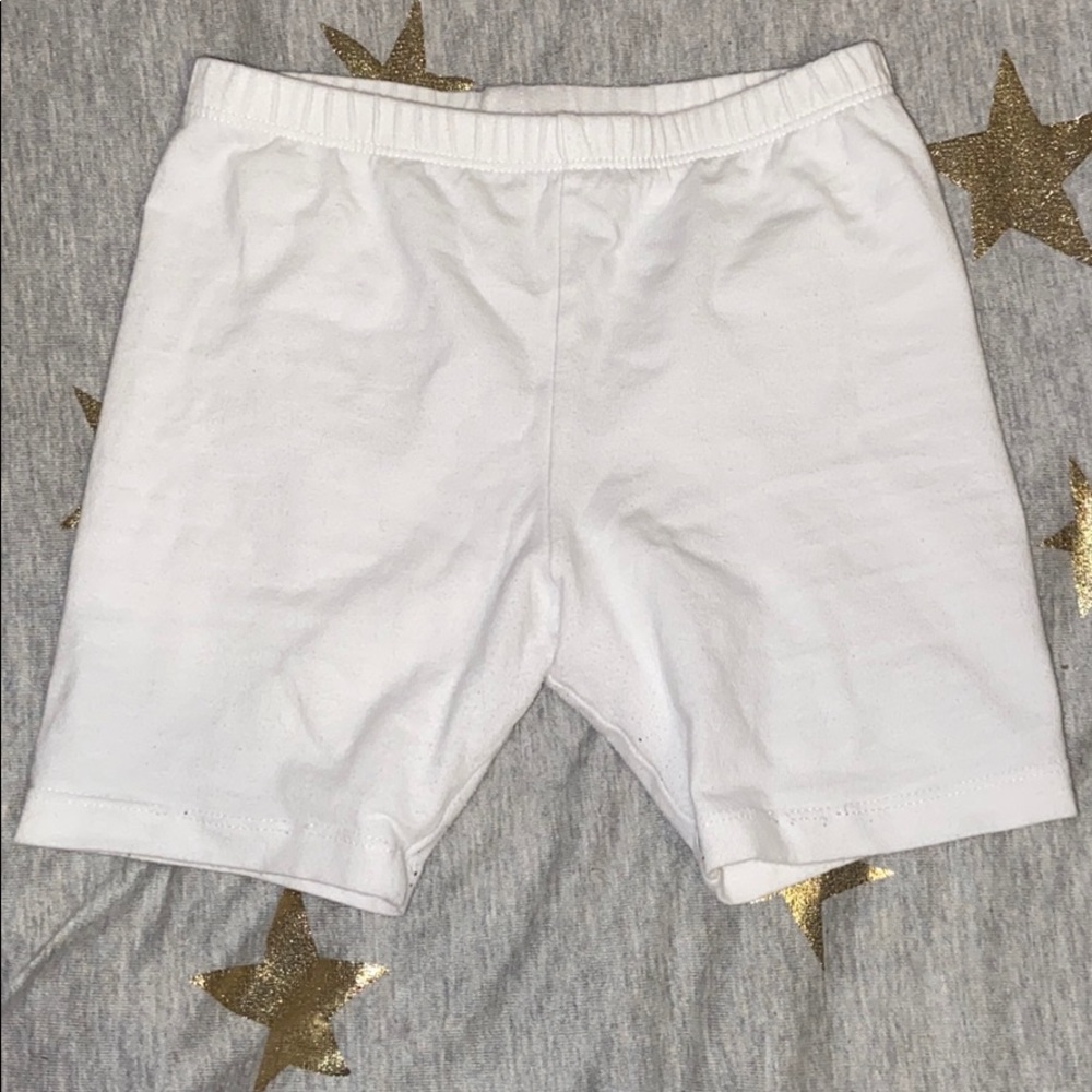 White shorts size T5-6